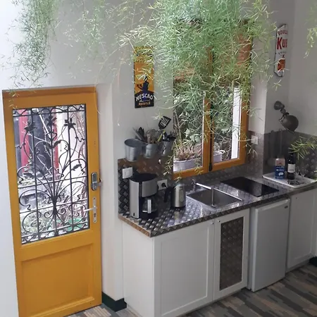 Lapetitemaisondeparis Apartment *